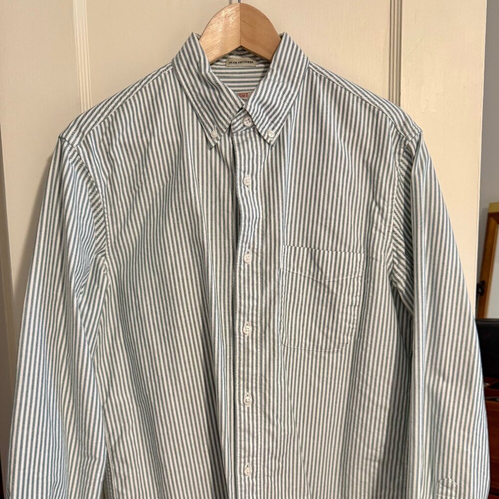 J Crew Slim Untucked Broken-in organic cotton oxford medium slim white and green